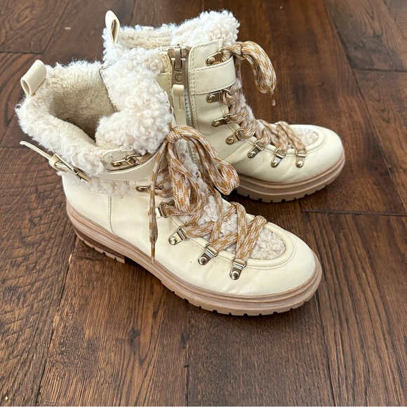 Circus by Sam Edelman Cream Sherpa-Lined Winter Boots - Picture 1 of 12